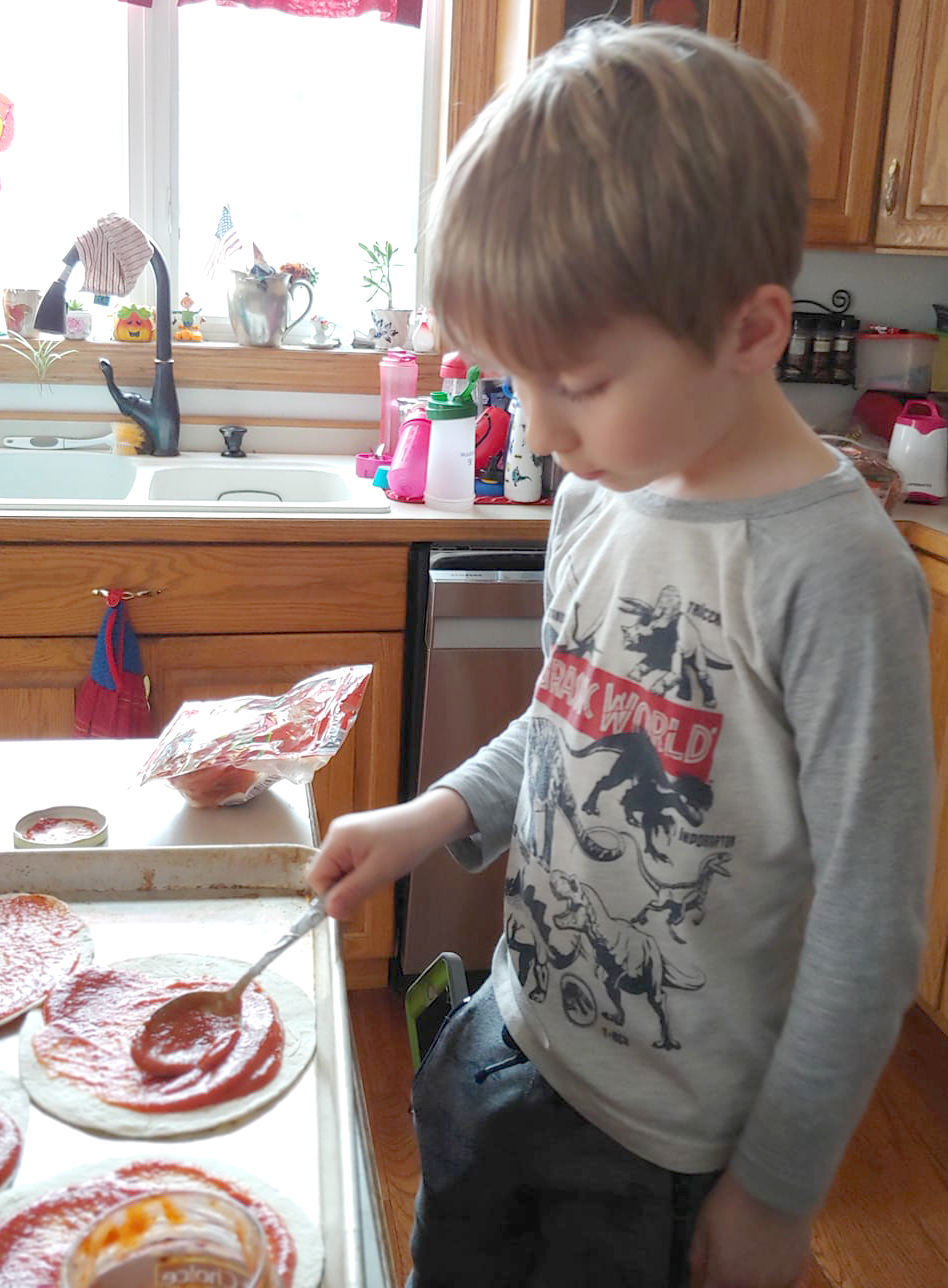 making pizza.jpg